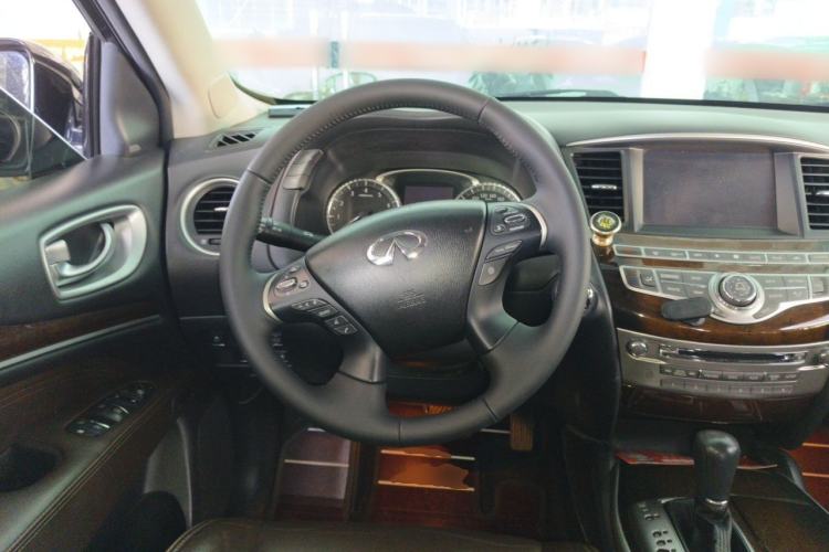 Used Infiniti QX60 2014 2.5 S/C Hybrid All-Wheel-Drive Versatile Edition Steering Wheel