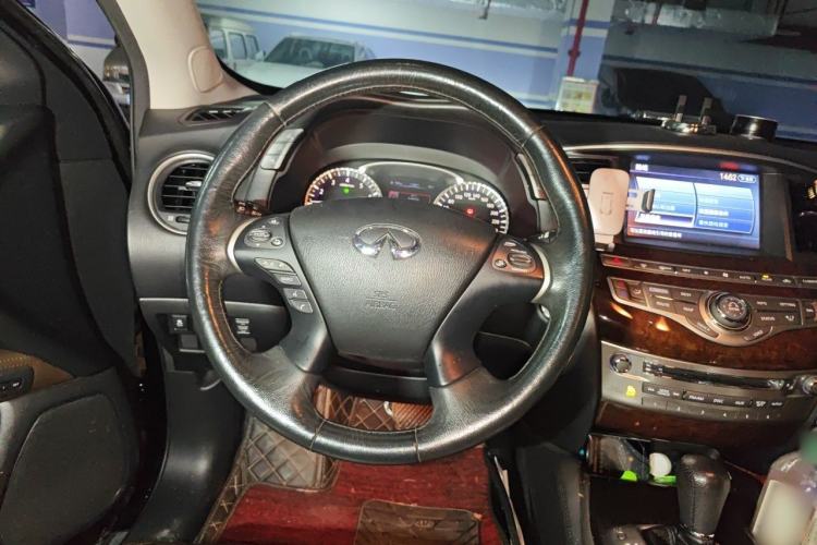 Used Infiniti QX60 2014 2.5 S/C Hybrid Two-Wheel Drive Excellence Edition Steering Wheel