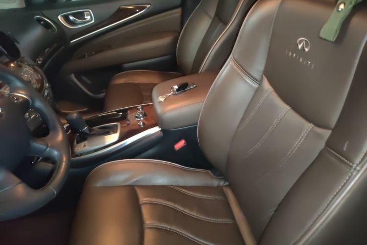 Used Infiniti QX60 2014 3.5L Two-Wheel Drive Excellence Edition Left Front Seat