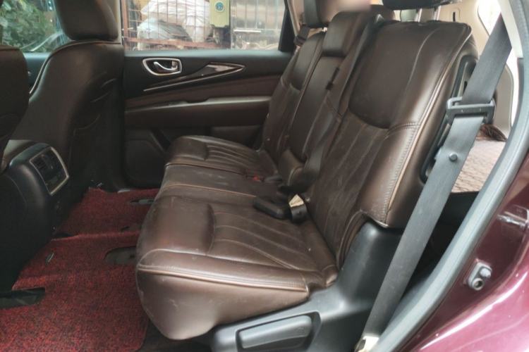 Used Infiniti QX60 2014 2.5 S/C Hybrid Two-Wheel Drive Excellence Edition Left Rear Seat