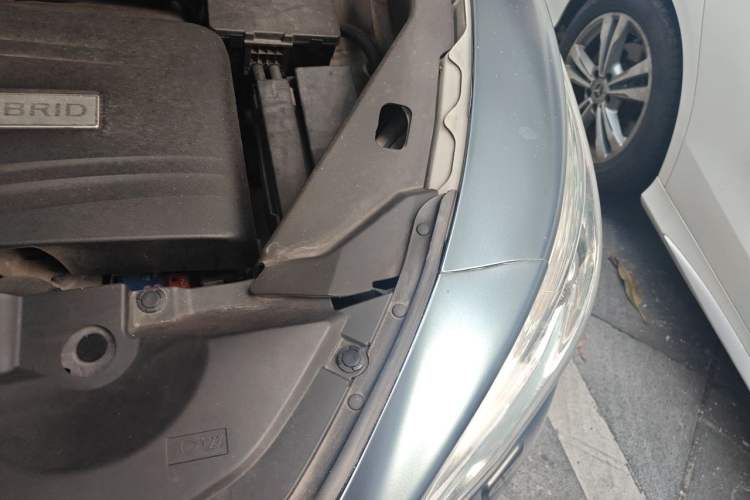 Used Infiniti QX60 2014 2.5 S/C Hybrid Two-Wheel Drive Excellence Edition Engine Bay Left