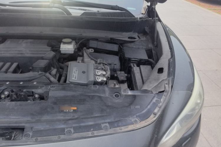 Used Infiniti QX60 2014 2.5 S/C Hybrid Two-Wheel Drive Excellence Edition Engine Bay Left