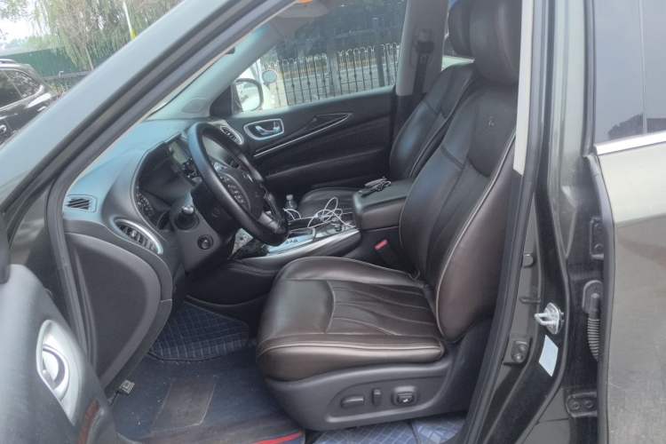 Used Infiniti QX60 2014 2.5 S/C Hybrid Two-Wheel Drive Excellence Edition Left Front Seat