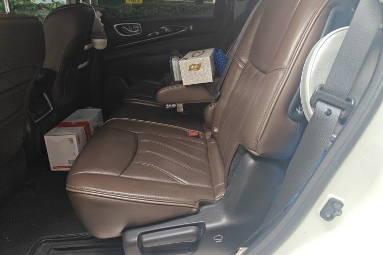 Used Infiniti QX60 2014 2.5 S/C Hybrid Two-Wheel Drive Excellence Edition Left Rear Seat