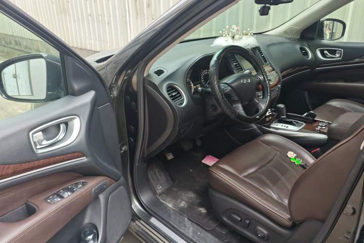 Used Infiniti QX60 2014 2.5 S/C Hybrid Two-Wheel Drive Excellence Edition Driver Seat