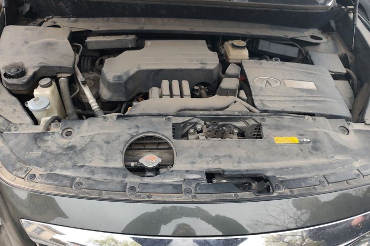 Used Infiniti QX60 2014 2.5 S/C Hybrid Two-Wheel Drive Excellence Edition Engine Bay