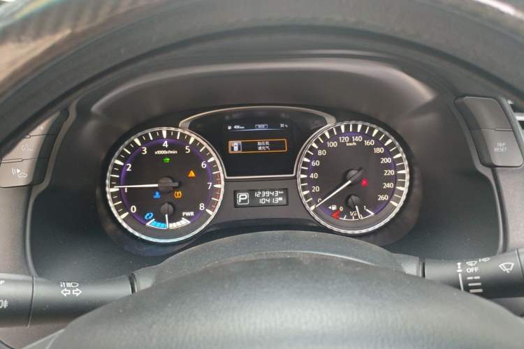 Used Infiniti QX60 2014 2.5 S/C Hybrid Two-Wheel Drive Excellence Edition Instrument Cluster