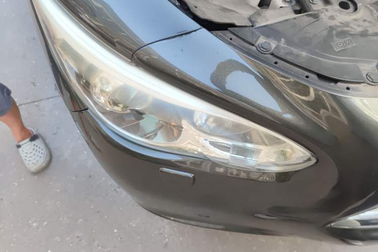 Used Infiniti QX60 2014 2.5 S/C Hybrid Two-Wheel Drive Excellence Edition Right Front Headlight