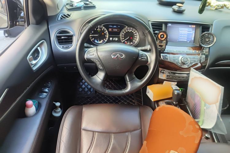 Used Infiniti QX60 2014 2.5 S/C Hybrid Two-Wheel Drive Excellence Edition Steering Wheel