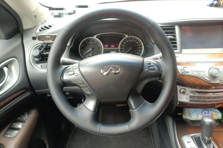 Used Infiniti QX60 2014 2.5 S/C Hybrid Two-Wheel Drive Excellence Edition Steering Wheel