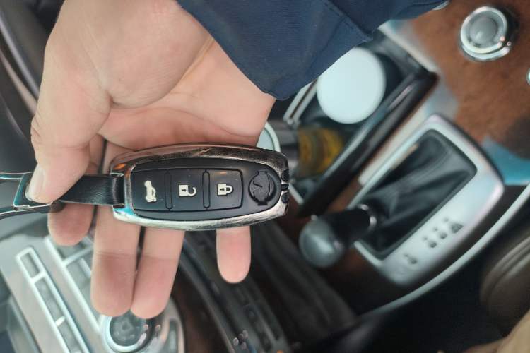 Used Infiniti QX60 2014 2.5 S/C Hybrid Two-Wheel Drive Excellence Edition Vehicle Key