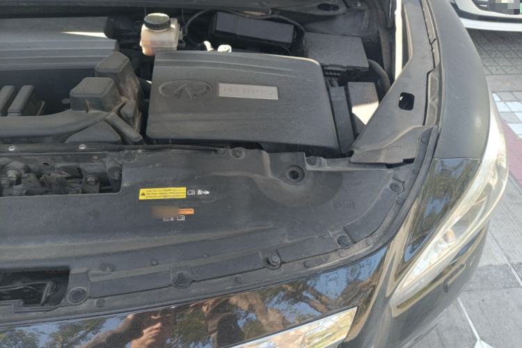 Used Infiniti QX60 2014 2.5 S/C Hybrid Two-Wheel Drive Excellence Edition Engine Bay Left