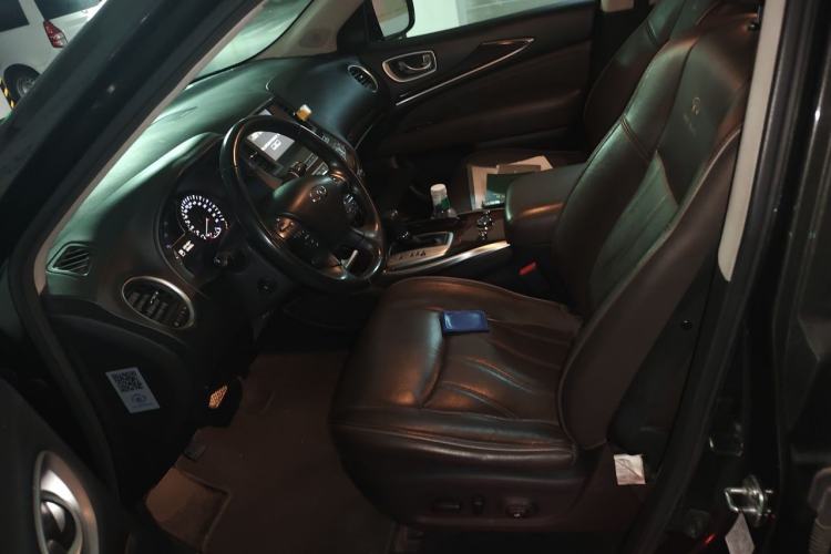Used Infiniti QX60 2014 2.5 S/C Hybrid Two-Wheel Drive Excellence Edition Left Front Seat