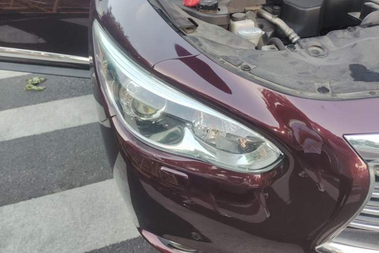 Used Infiniti QX60 2014 2.5 S/C Hybrid Two-Wheel Drive Excellence Edition Right Front Headlight