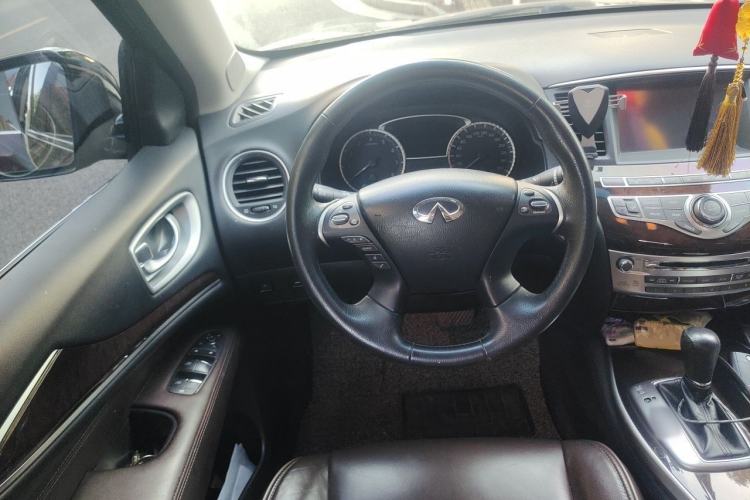 Used Infiniti QX60 2014 2.5 S/C Hybrid Two-Wheel Drive Excellence Edition Steering Wheel