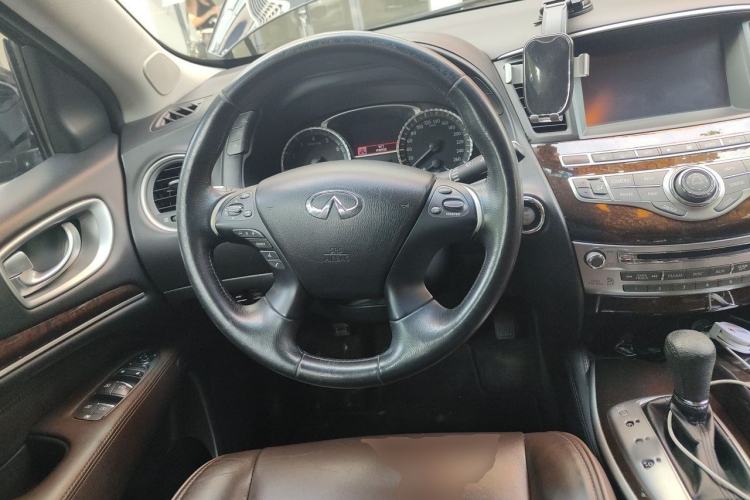 Used Infiniti QX60 2014 2.5 S/C Hybrid Two-Wheel Drive Excellence Edition Steering Wheel