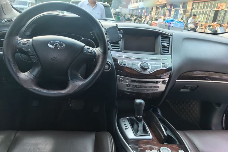 Used Infiniti QX60 2014 2.5 S/C Hybrid Two-Wheel Drive Excellence Edition Center Console