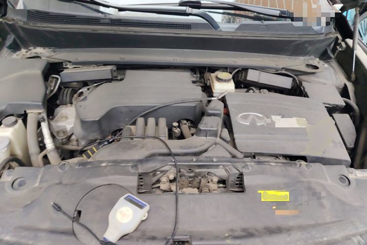 Used Infiniti QX60 2014 2.5 S/C Hybrid All-Wheel-Drive Versatile Edition Engine Bay