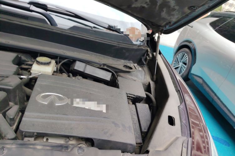 Used Infiniti QX60 2014 2.5 S/C Hybrid All-Wheel-Drive Versatile Edition Engine Bay Left