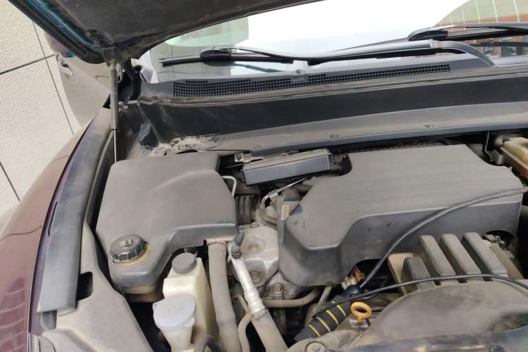 Used Infiniti QX60 2014 2.5 S/C Hybrid All-Wheel-Drive Versatile Edition Engine Bay Right
