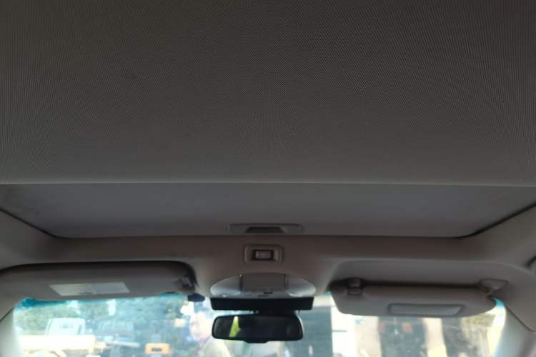 Used Infiniti QX60 2014 2.5 S/C Hybrid All-Wheel-Drive Versatile Edition Headliner