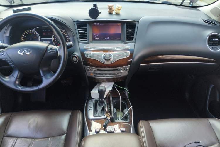 Used Infiniti QX60 2014 2.5 S/C Hybrid Two-Wheel Drive Excellence Edition Audio And AC Panel