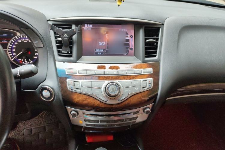 Used Infiniti QX60 2014 2.5 S/C Hybrid Two-Wheel Drive Excellence Edition Audio And AC Panel