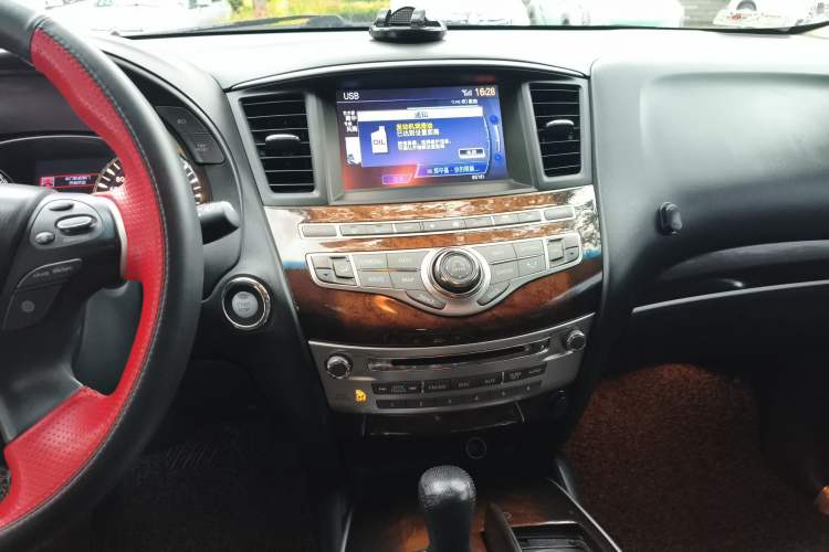 Used Infiniti QX60 2014 2.5 S/C Hybrid All-Wheel-Drive Versatile Edition Audio And AC Panel