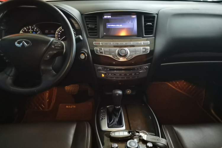 Used Infiniti QX60 2014 2.5 S/C Hybrid All-Wheel-Drive Versatile Edition Audio And AC Panel