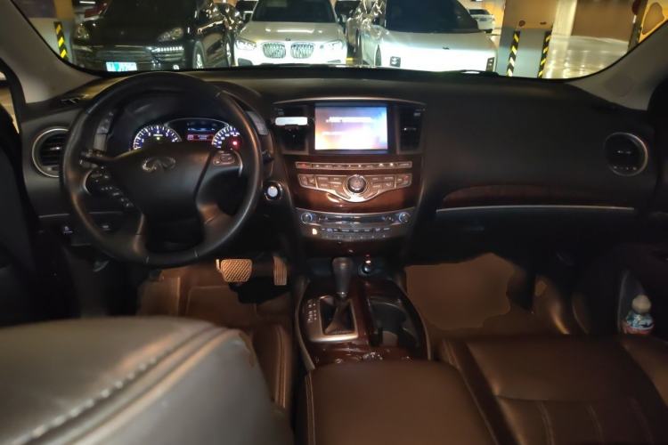 Used Infiniti QX60 2014 2.5 S/C Hybrid Two-Wheel Drive Excellence Edition Center Console