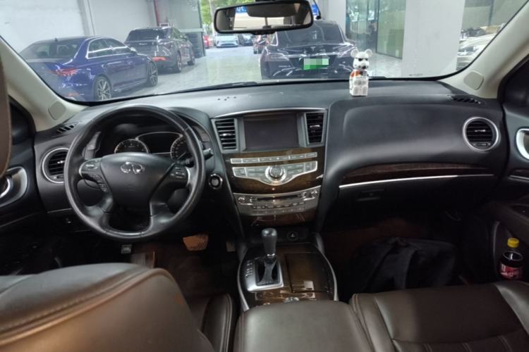 Used Infiniti QX60 2014 2.5 S/C Hybrid Two-Wheel Drive Excellence Edition Center Console