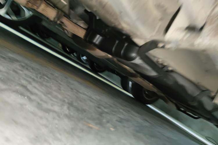 Used Infiniti QX60 2014 3.5L Four-Wheel Drive All-Terrain Version Chassis Front Left