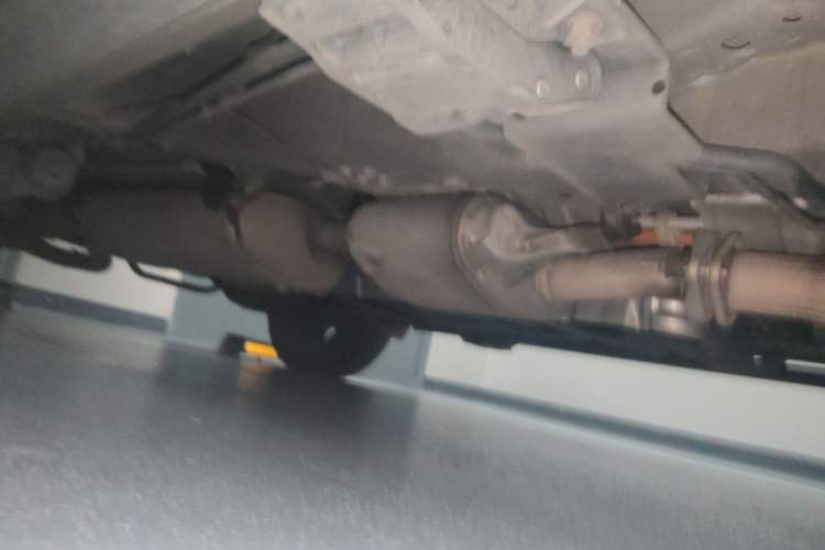 Used Infiniti QX60 2014 2.5 S/C Hybrid Two-Wheel Drive Excellence Edition Chassis Front Right