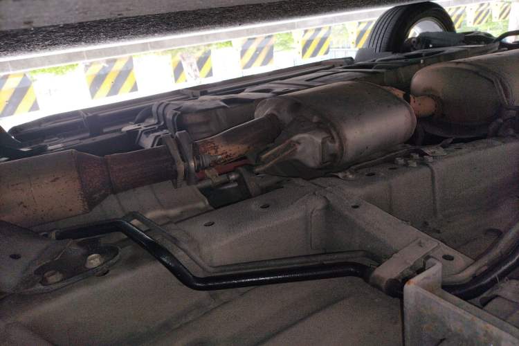 Used Infiniti QX60 2014 2.5 S/C Hybrid Two-Wheel Drive Excellence Edition Chassis Front Right