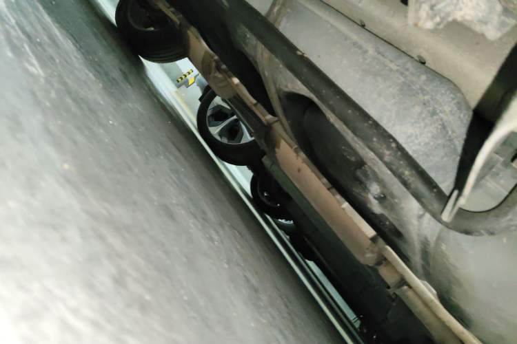 Used Infiniti QX60 2014 3.5L Four-Wheel Drive All-Terrain Version Chassis Rear Left