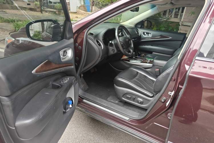 Used Infiniti QX60 2014 2.5 S/C Hybrid Two-Wheel Drive Excellence Edition Driver Seat