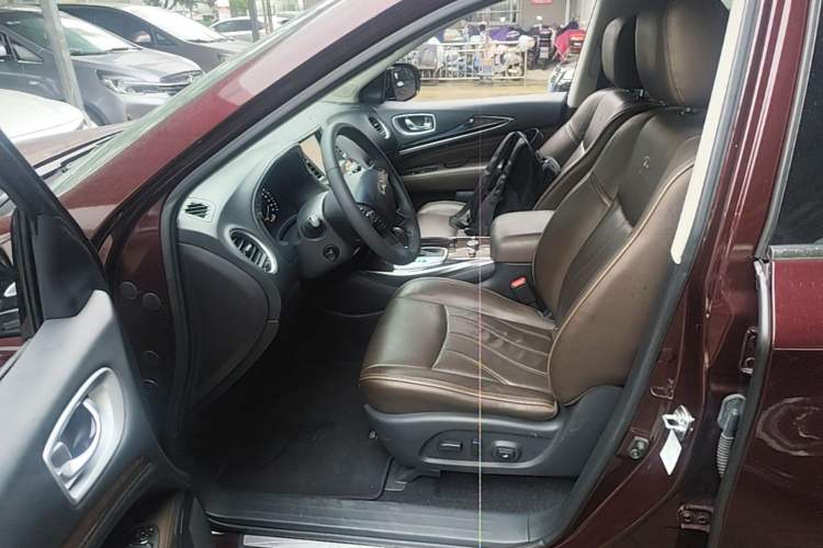 Used Infiniti QX60 2014 2.5 S/C Hybrid Two-Wheel Drive Excellence Edition Driver Seat