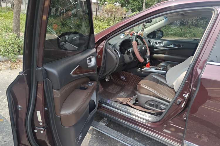 Used Infiniti QX60 2014 2.5 S/C Hybrid All-Wheel-Drive Versatile Edition Driver Seat