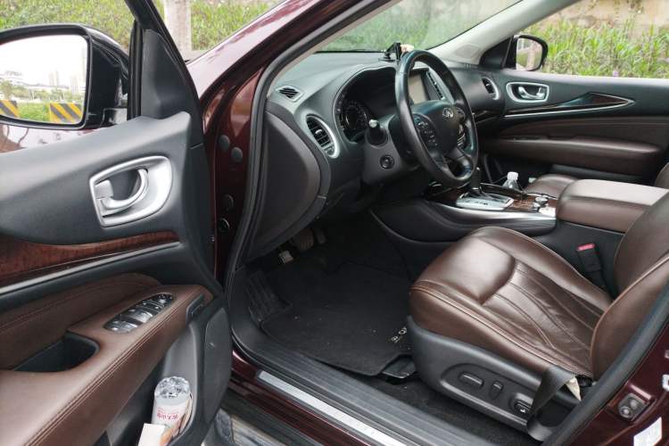Used Infiniti QX60 2014 2.5 S/C Hybrid Two-Wheel Drive Excellence Edition Driver Seat