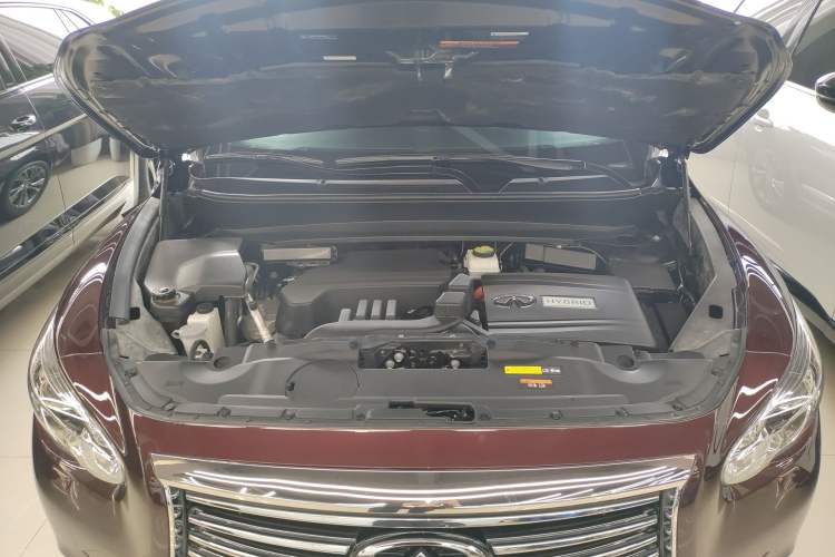 Used Infiniti QX60 2014 2.5 S/C Hybrid Two-Wheel Drive Excellence Edition Engine Bay