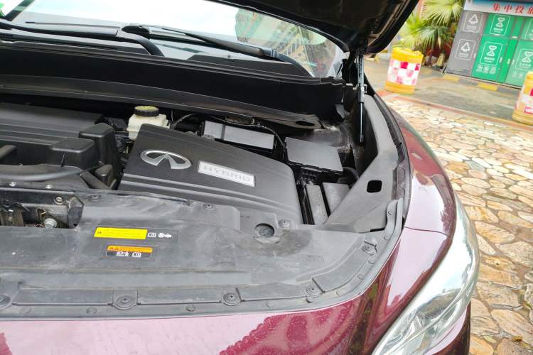 Used Infiniti QX60 2014 2.5 S/C Hybrid All-Wheel-Drive Versatile Edition Engine Bay Left