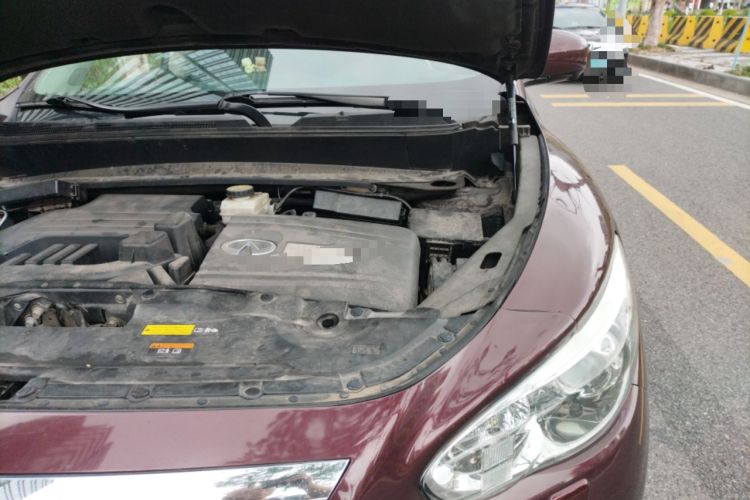 Used Infiniti QX60 2014 2.5 S/C Hybrid Two-Wheel Drive Excellence Edition Engine Bay Left