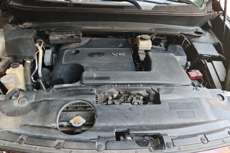 Used Infiniti QX60 2014 3.5L Two-Wheel Drive Excellence Edition Engine Bay