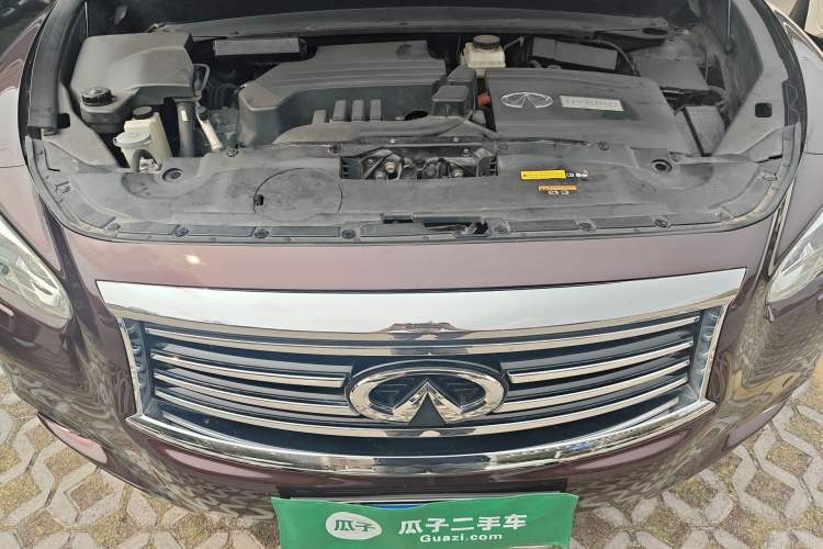 Used Infiniti QX60 2014 2.5 S/C Hybrid Two-Wheel Drive Excellence Edition Engine Bay