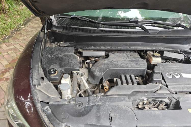 Used Infiniti QX60 2014 2.5 S/C Hybrid Two-Wheel Drive Excellence Edition Engine Bay Right