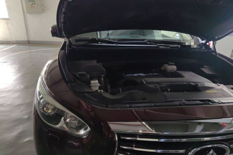 Used Infiniti QX60 2014 3.5L Four-Wheel Drive All-Terrain Version Engine Bay Right