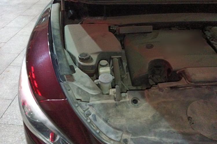 Used Infiniti QX60 2014 3.5L Two-Wheel Drive Excellence Edition Engine Bay Right