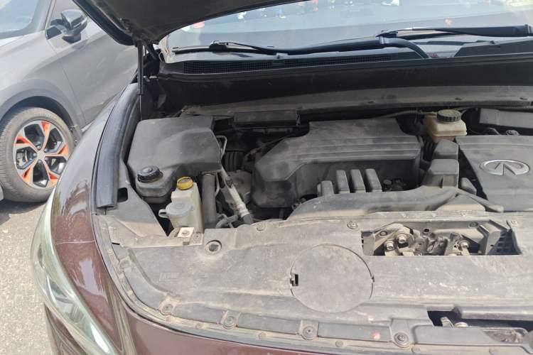 Used Infiniti QX60 2014 2.5 S/C Hybrid All-Wheel-Drive Versatile Edition Engine Bay Right