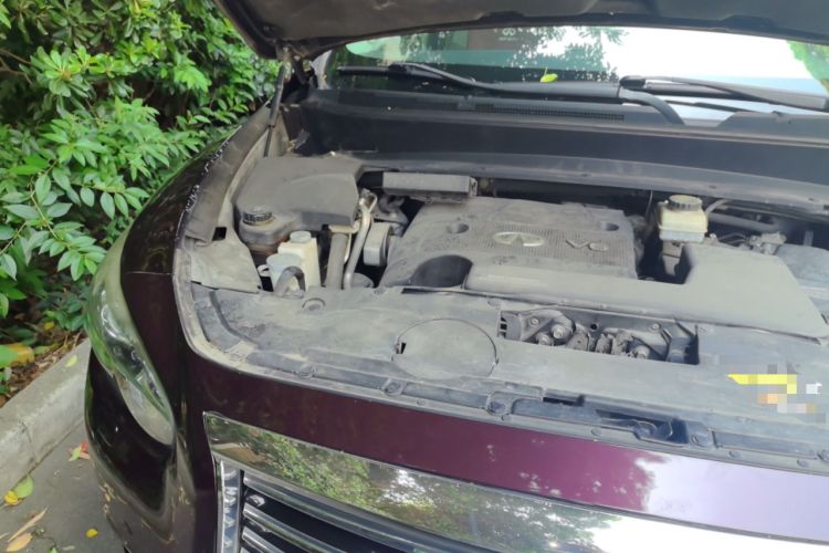 Used Infiniti QX60 2014 3.5L Two-Wheel Drive Excellence Edition Engine Bay Right