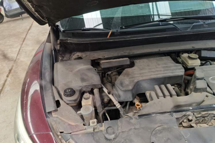 Used Infiniti QX60 2014 2.5 S/C Hybrid Two-Wheel Drive Excellence Edition Engine Bay Right